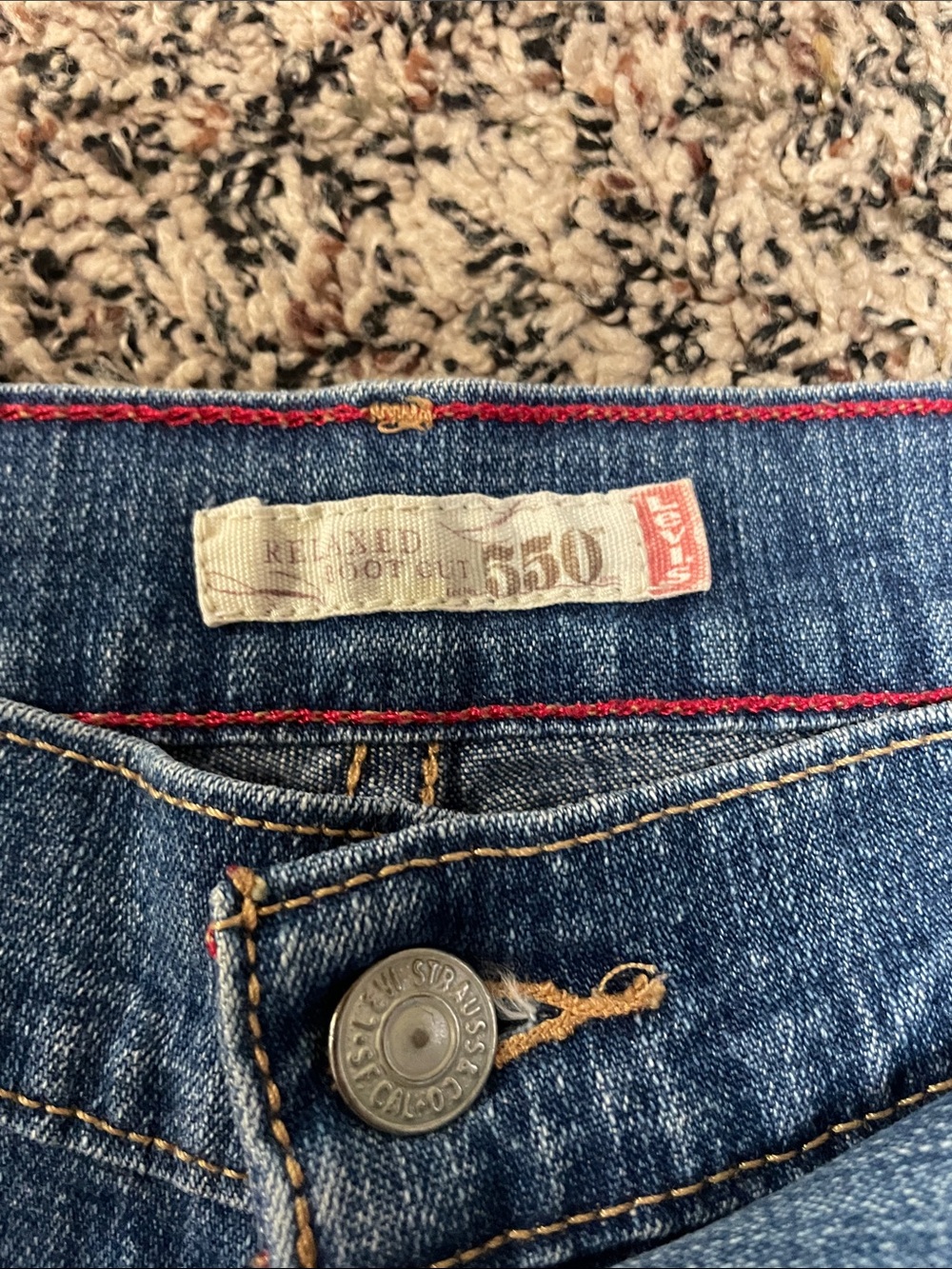 Levi's Vintage 550 Relaxed Bootcut Mid Rise Blue Denim Jeans Woman’s Size 8 EUC - Picture 5 of 6